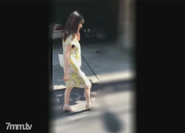 FC2-PPV-1212434 fc2-ppv 1212434 [Limited complete face with special benefits] A married woman who was cute in her summer memory.  - It burns and vaginal cum shot before the bath.