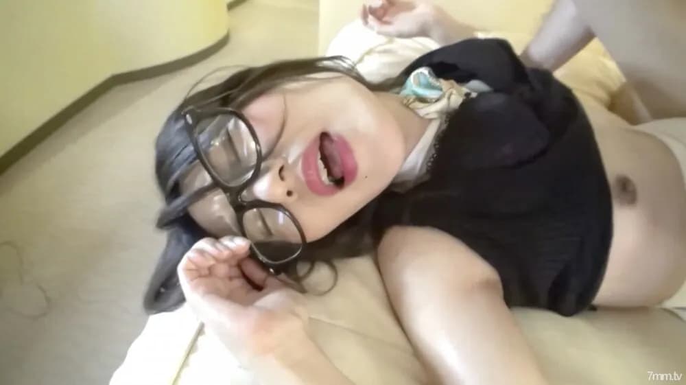 FC2-PPV-1405787 fc2-ppv 1405787 [Limited quantity 2980pt → 1980pt] 3P Men's Esthetics Service play for a single person Wouldn't it be nice to have such a men's esthetics?  - If you would like to receive SARA's statement, please contact us after purchase. Many purchase benefits