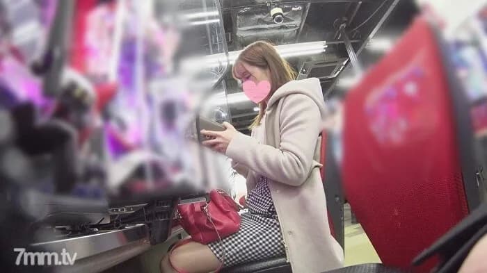 FC2-PPV-1448399 No amateur individual shooting  Save the woman who splurged at the pachinko parlor! It's okay to take it out successfully, but the girl was crazy! A series of crazy lewd words of sex addiction! Shrimp warp cum that pops! Iki disorder