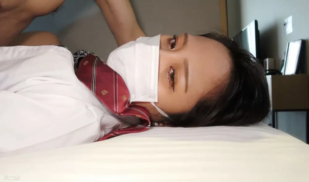 FC2-PPV-1701061 fc2-ppv 1701061 First shot 18 years old just graduated ❤️ Kana-chan ❤️ Poverty gal is in trouble so please help!  - And sad DM ❤️ Gonzo is OK if you do not show up