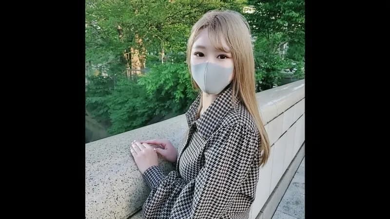 FC2-PPV-2742024 Uncensored  Put an obscene selfie on I*sta and cum inside the active blonde female college student who makes a living by attracting customers to the girls bar! !