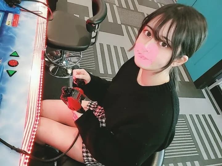 FC2-PPV-3097860 1 Week Limited 2980 → 1980 [Nothing/Punishment/Black-haired Slender] Highly Educated Female ● Low-educated men carry out 10 consecutive vaginal cum shots against a woman who used a brand called raw to roll a man!