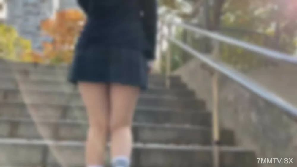 FC2-PPV-3149403 [#71] Uniform Bob's life is pure and shy.  - The raw legs that can be seen from the short skirt during the park date are whitened and excited!  - The first experience of adult sex makes me feel jumpy, and at the end I'm impregnated by the flow and cum inside ♡ Mutual feelings ♡