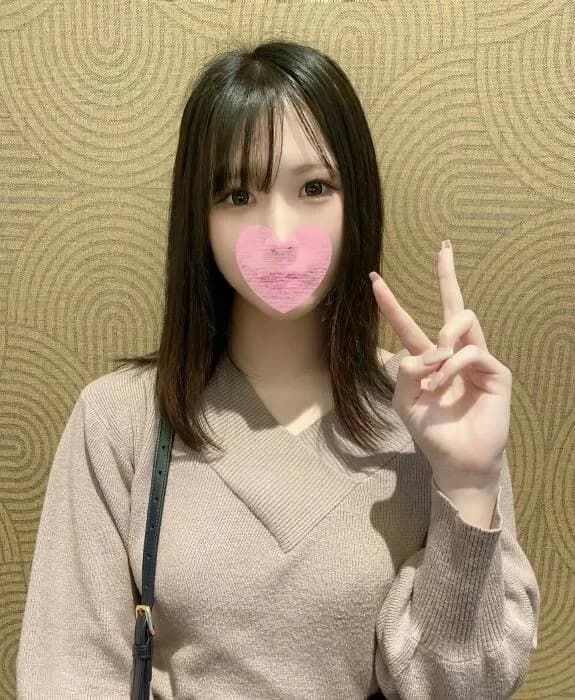 FC2-PPV-3172351 Limited to 1/30 2980 → 1980 [Tall / Beautiful legs / Slender] An older sister who has all three beats showed me a disturbed appearance in her first gonzo.