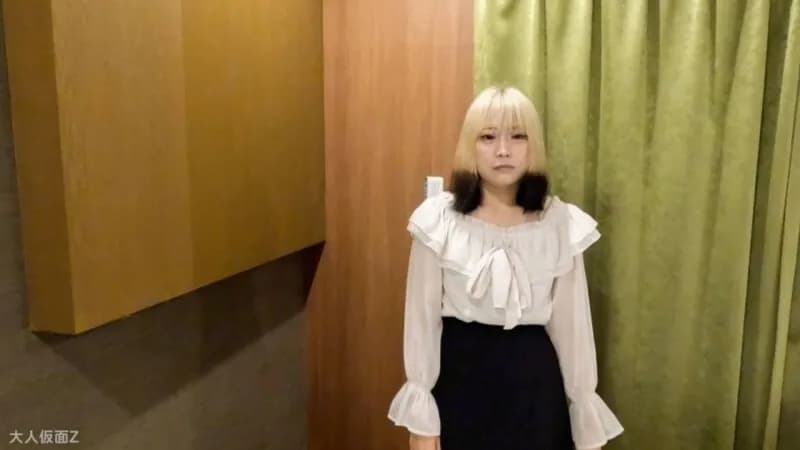 FC2-PPV-4563877 Amateur first time shooting  Konoha  18 , a cute, game-loving college student, has her first anal penetration ATM. We filmed her vagina with a speculum, did creampies, deep throating, and even put ginger and cucumber in her anus.