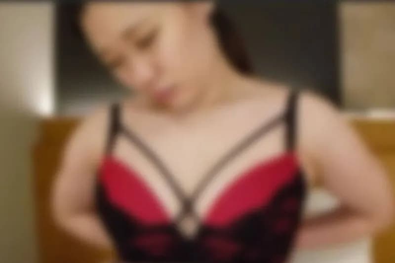 FC2-PPV-4591590 ※75% OFF until 1/3※ Amateur individual shooting  Face revealed  Creampie  Fair-skinned, pure, submissive JK masturbates in the toilet