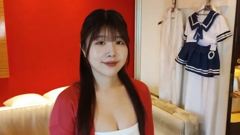 FC2-PPV-4593334 Massive facial  First facial for the office lady who is the flower of the workplace! She gives a blowjob while making a double peace sign for the smelly dick ♡ It's too late after the devilish sex and cums inside her ♪ In the end, sh