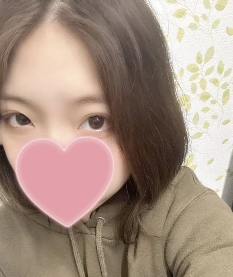 FC2-PPV-4637972 Completely amateur first shoot  Shy and cute 18-year-old ♡ It's dangerous raw insertion, but it feels so good... Bonus included