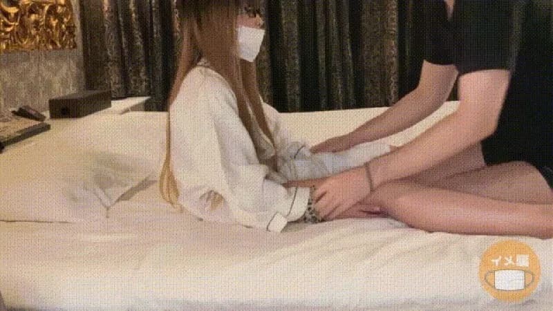 FC2-PPV-4674532 Quantity & Limited Time 1800PT ⇒ 900PT  I filmed a famous con cafe type massage girl in Tokyo and creampied her IMEDAMAFC2