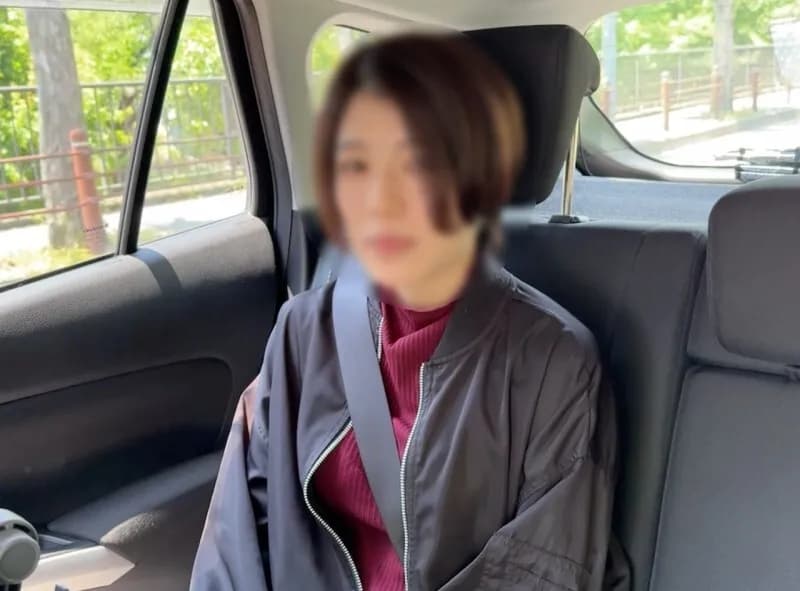 FC2-PPV-4702996 God Episode  3P with a fan! A slender beauty who was put off many times just before climax and reached the maximum sensitivity, climaxed many times with simultaneous attack on both holes