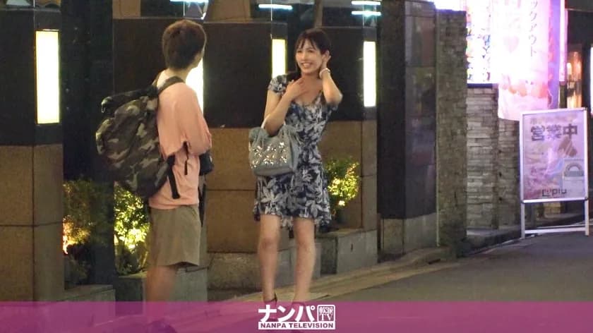 GANA-2355 Seriously Nampa, first shot. 1530 A beautiful woman wearing two pairs of straw shoes, an office lady and a mistress in a love hotel street in Shinjuku! Ann ♪ Ann ♪ Panting in the first production with the customer w I'm full of my first exp