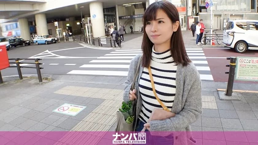 GANA-2397 Seriously Nampa, first shot. 1563 Successful Picking Up A Beautiful Wife Who Is Dissatisfied With Her Husband's Sexual Activity! Gradually close the distance and touch the body, you can see the expression that you are expecting gradually, a