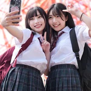 SPAY-524 M-chan & H-chan